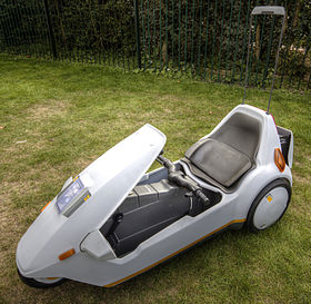 280px-Sinclair_C5_with_high_vis_mast.jpg