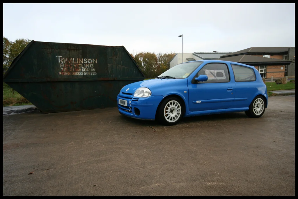 2974534650_35460a2efb_b.webp