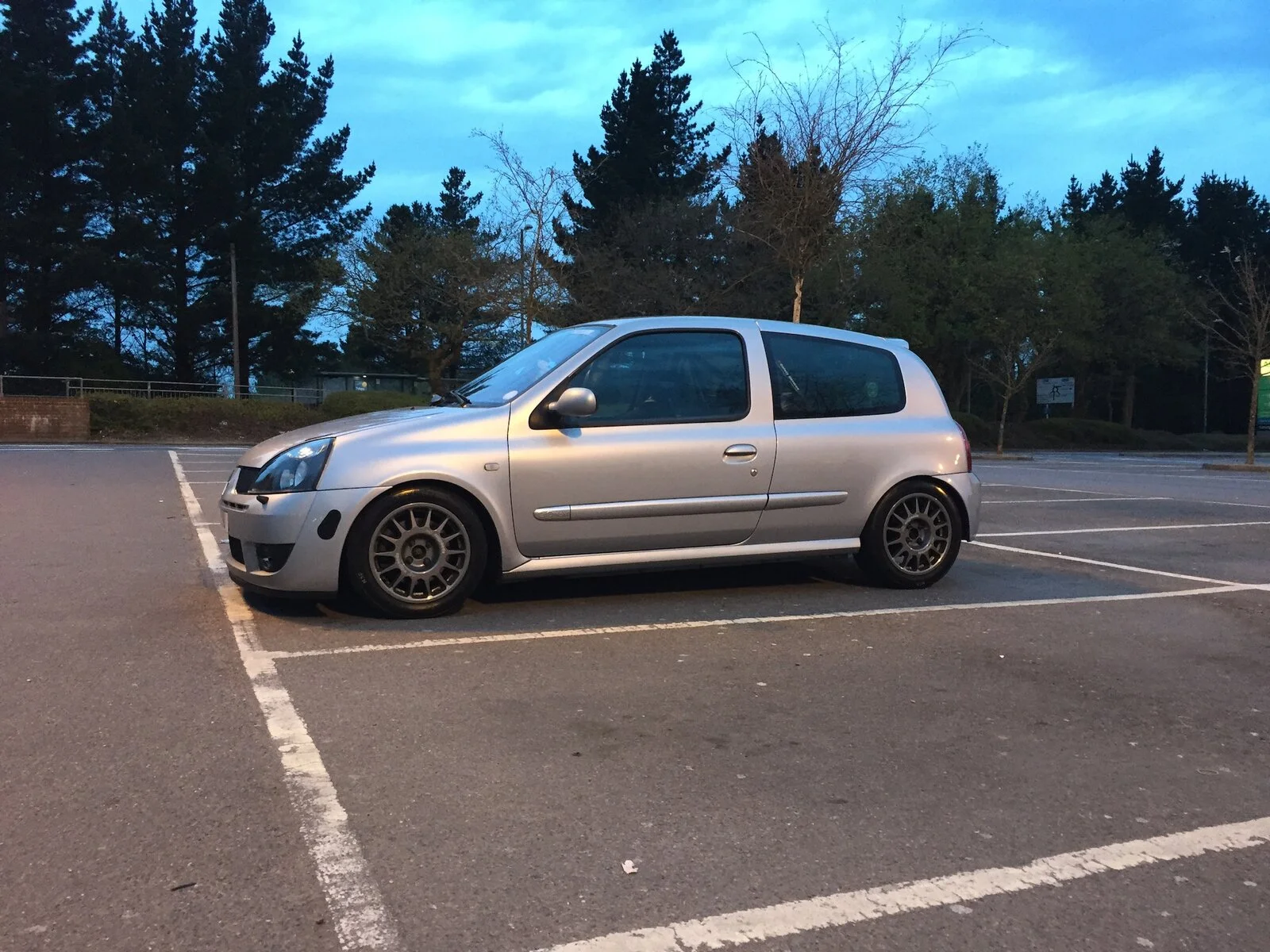 29B51D16-D42D-43DE-A2CA-FB1DDA07DE70.webp
