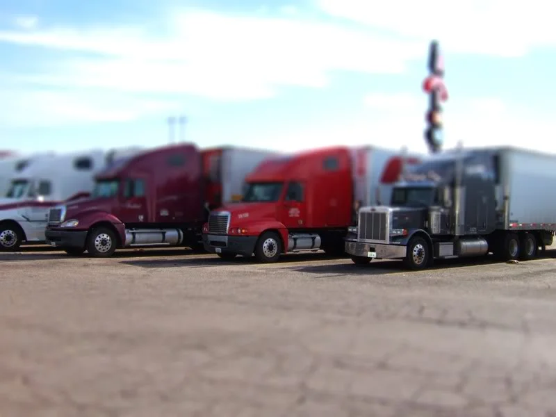 2_156-tiltshift.webp
