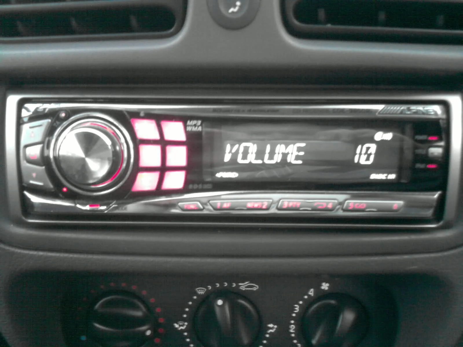 2hd89w8.webp