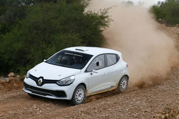 3-clio-r3t-1.webp