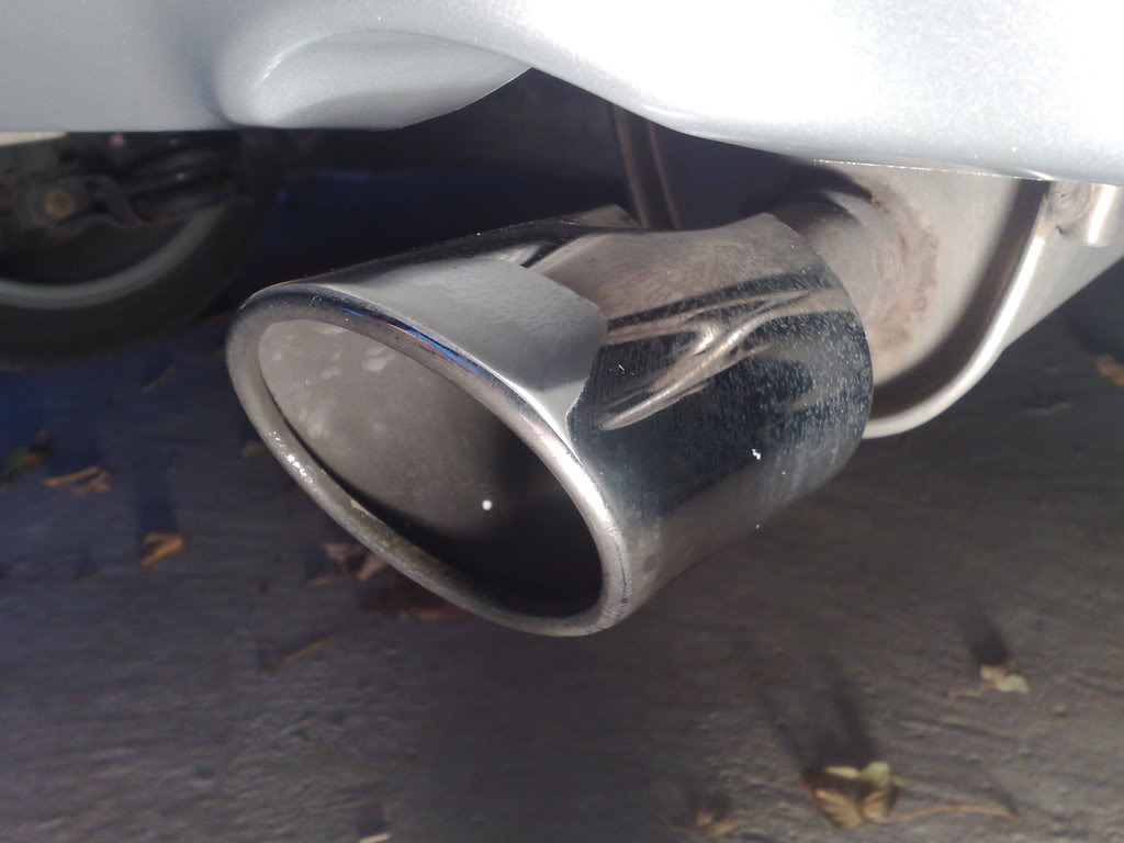 Cleaning exhaust pipes