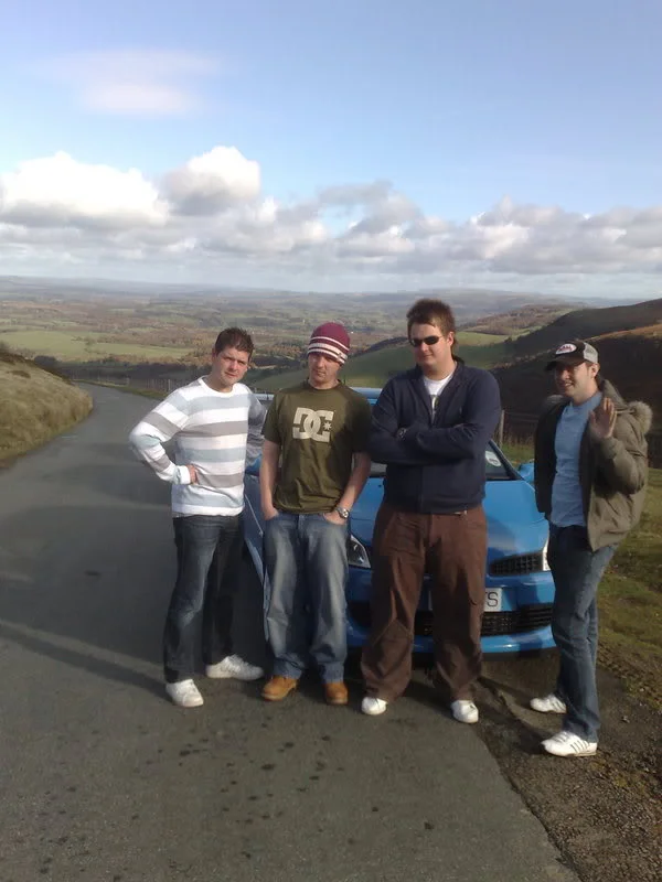 30102007086.webp