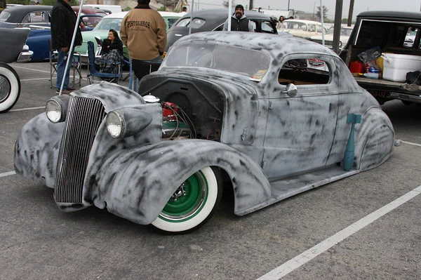 436239541_wb43z-M.webp