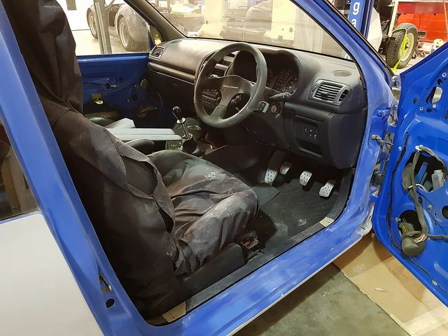 44701639401_ab175807fe_z.webp