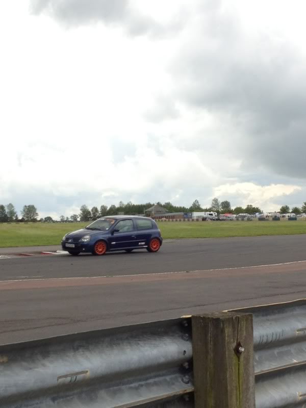 44b08d3b.jpg 44b08d3b.jpg