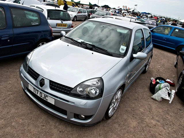 4695836659_119af105cc_z.webp