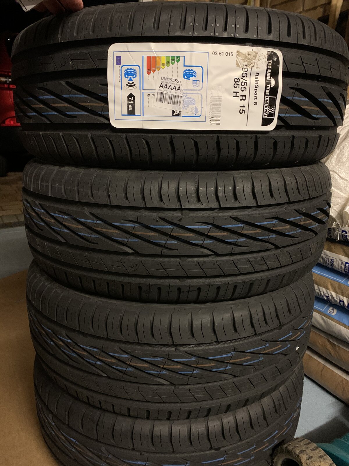 Tyre Uniroyal 195/55 R15 85V, Rainsport 5