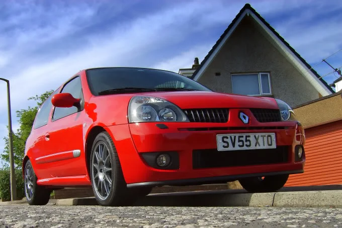 488Clio182Trophy007retouched.webp