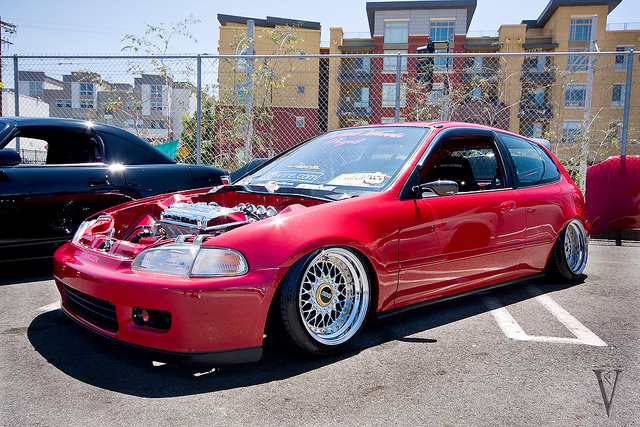 4896046657_22ff1eb3ab_z.jpg