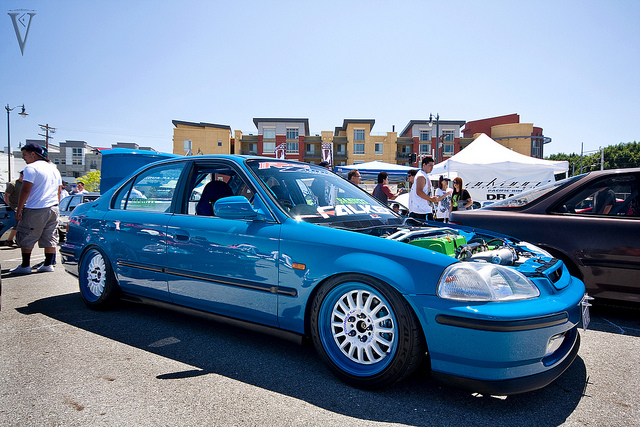 4896056295_7a7ab1973d_z.jpg