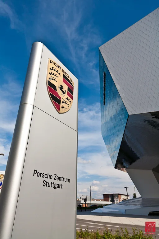 5009233673_09b8cb7e86_b.webp