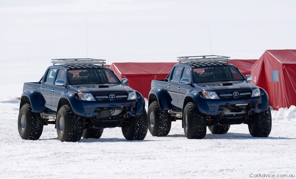 56942-b-toy.jpg