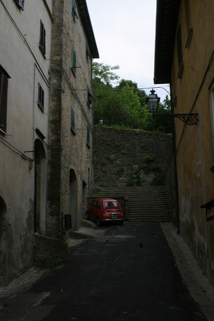 5857531117_3017cb95db_z.jpg