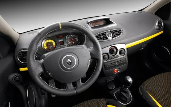 61-clio-rs.webp