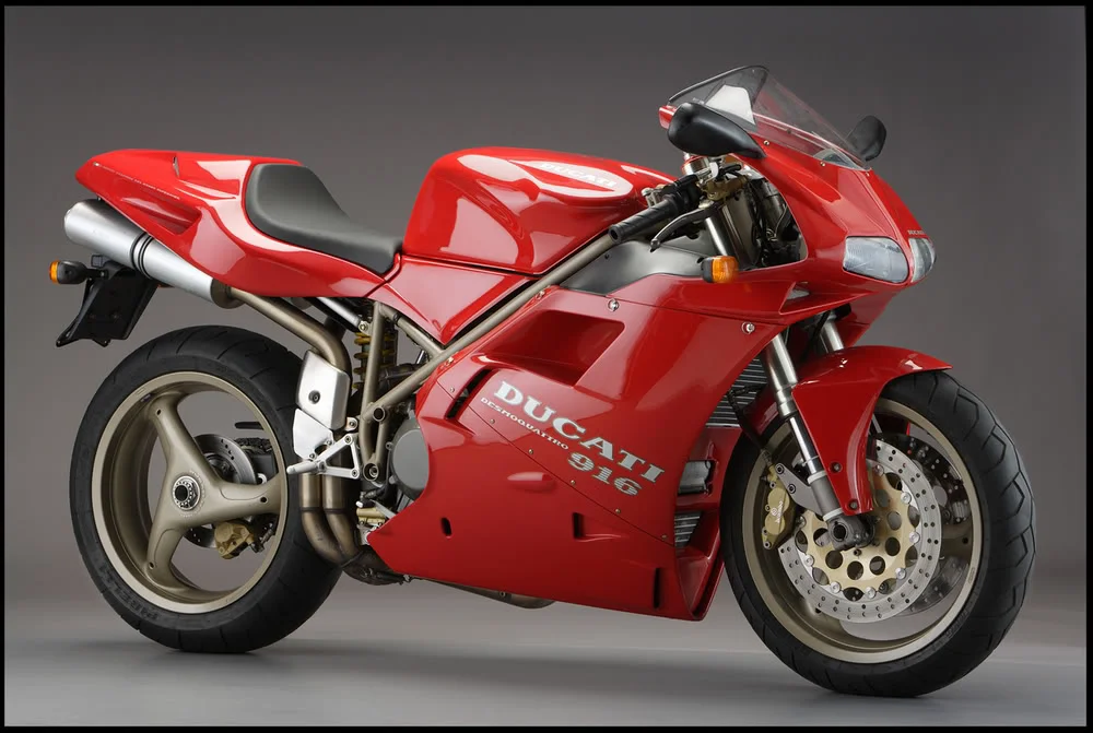 65_ducati_916jpg1000x671.webp