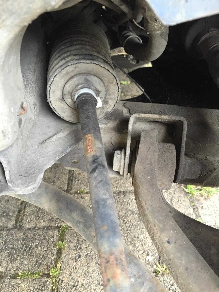 steering-rack-gaiter-change-cliosport