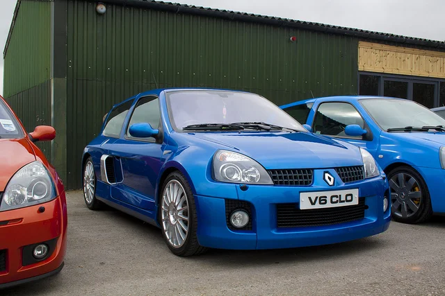 6973507453_7c7e68c661_z.webp