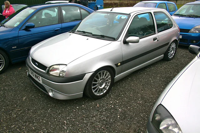 6973513005_bf694b8dde_z.webp