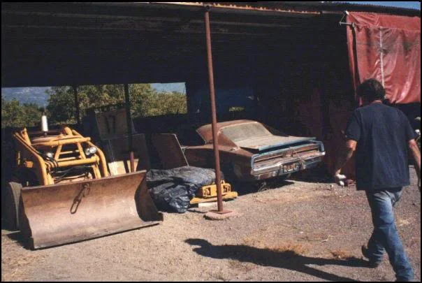 69hemi_charger_1.webp