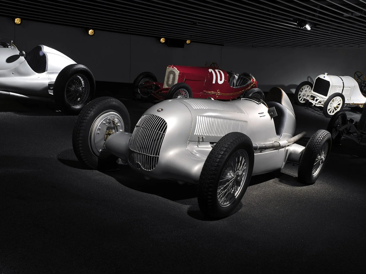 70mercedesbenzmuseum.webp
