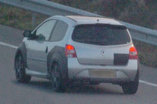 7121912493030_twingo.webp