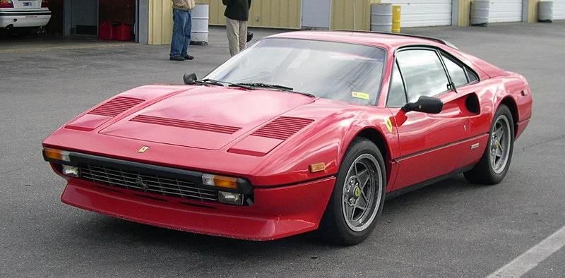 800px-1984_Ferrari_308_GTB_qv.webp