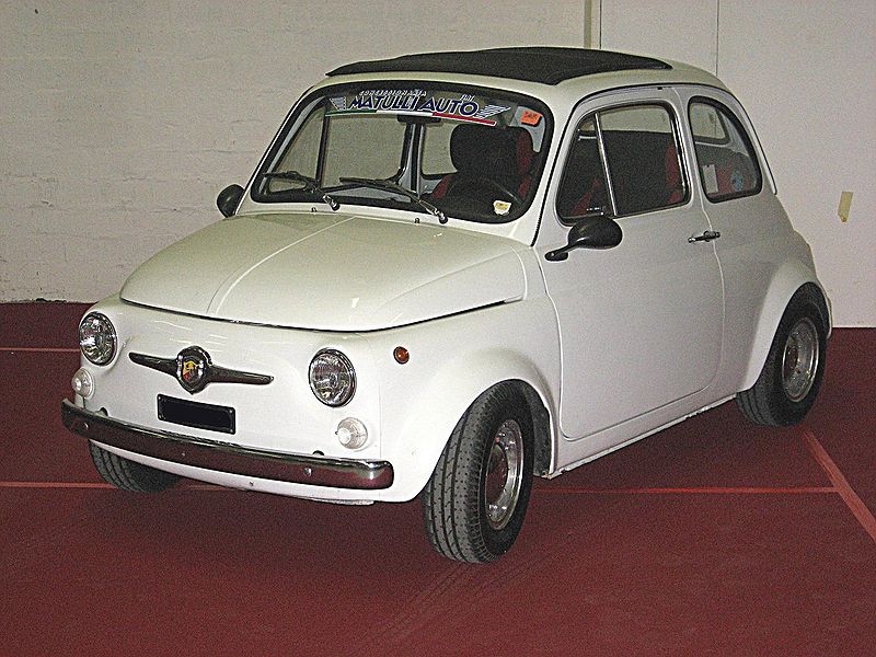 800px-Abarth_695.jpg