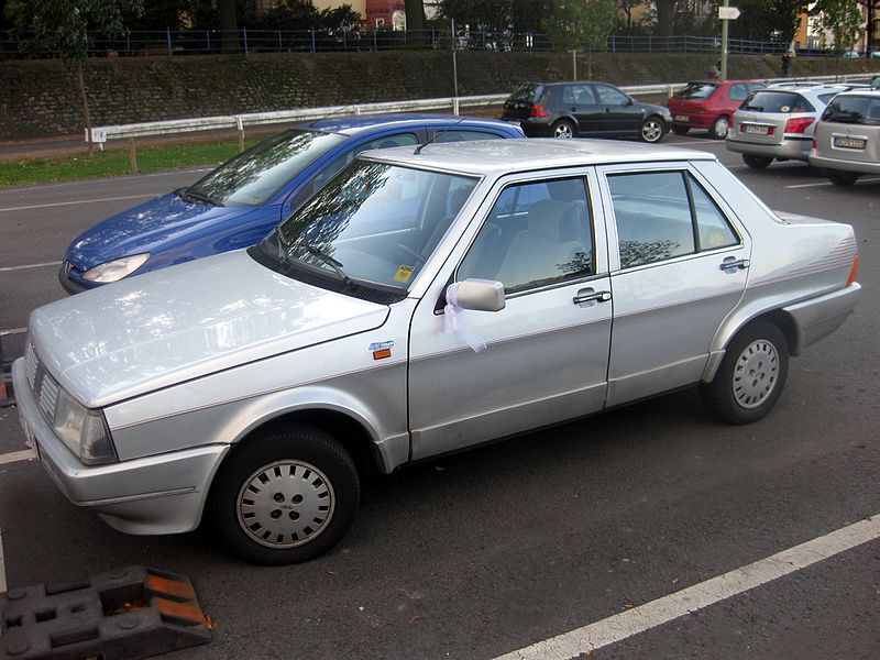 800px-Fiat-Regata75ie-Eleganza2.jpg