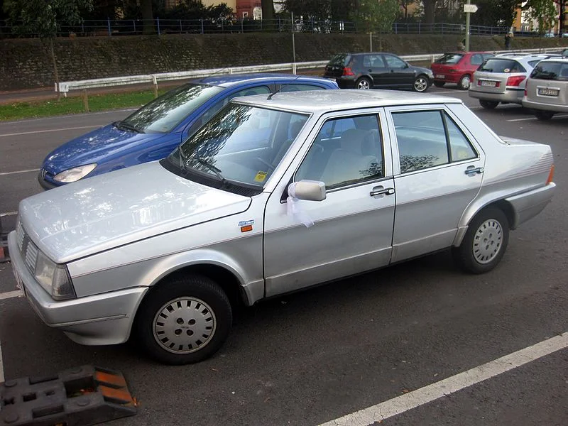 800px-Fiat-Regata75ie-Eleganza2.webp