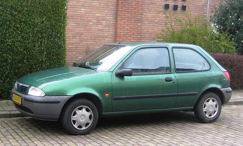 800px-Mazda_121_1999_ZV.jpg 800px-Mazda_121_1999_ZV.jpg