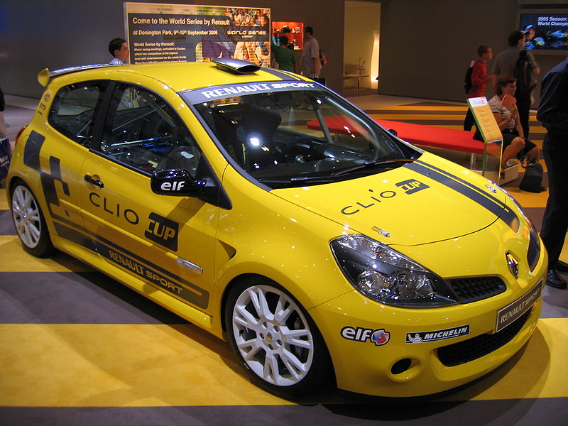 800px-Renault_Clio_for_Clio_Cup.jpg