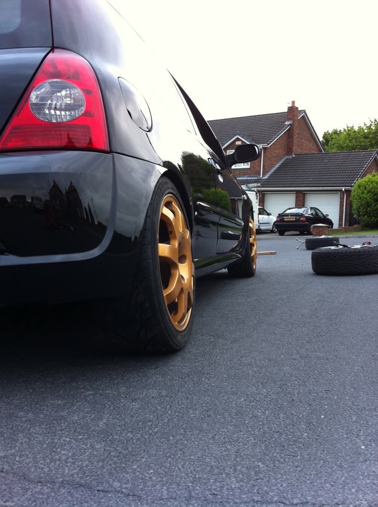 8168a375.jpg 8168a375.jpg