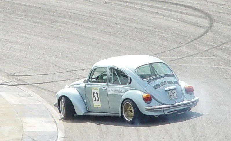 82_201_VW_Beetle_Drifting.webp
