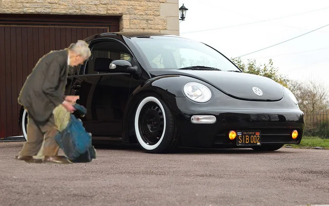 8577090163_70d6bc46f8_z.webp