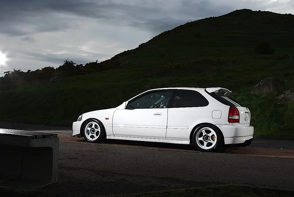 859O8897e1.webp