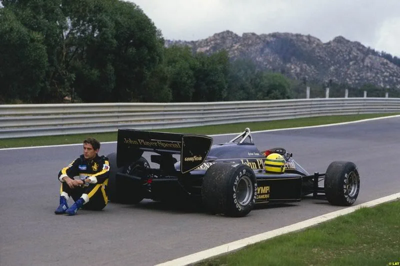 85porgp85-pr-senna.webp