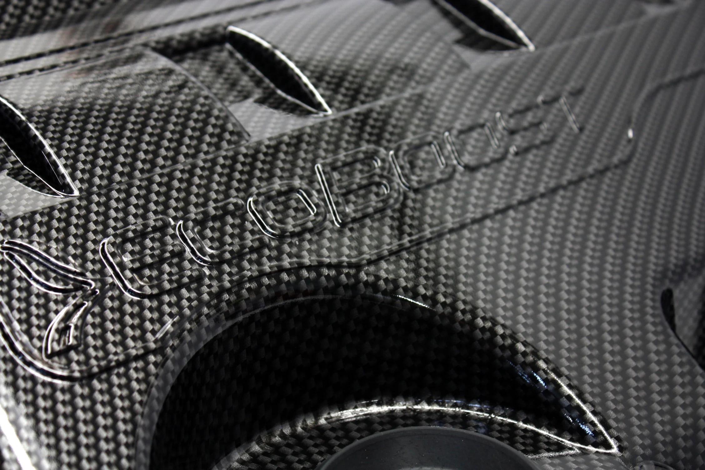 8807d1394232287-f150-ecoboost-hydro-dipped-carbon-fiber-pattern-engine-covers-img_6368.webp