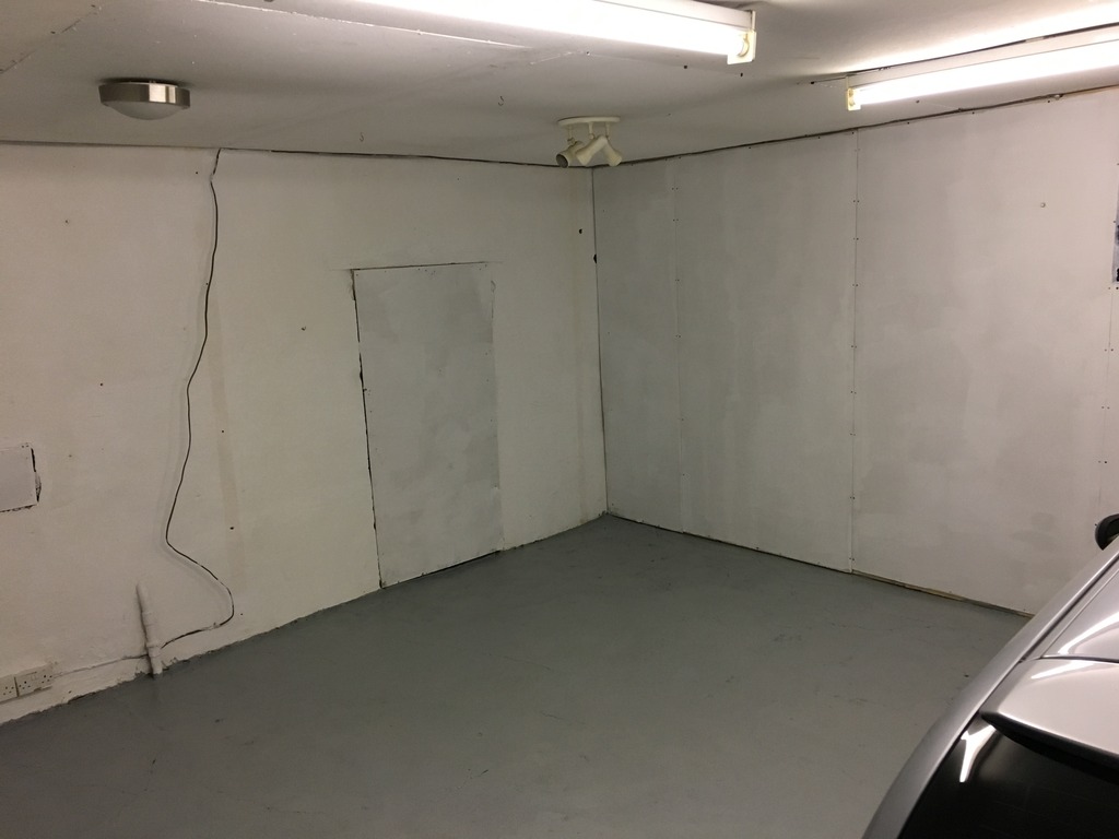 89EC48EF-26D7-483E-A1BD-E70565C75B58_zpskvytobvf.jpg