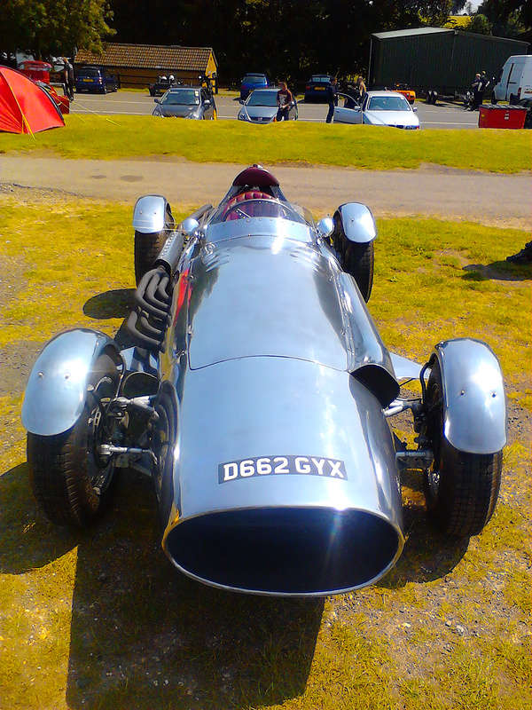 9273663428_f22bd40925_c.jpg