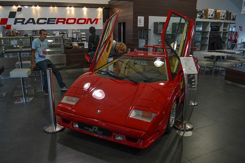 9574975629_33d879e02e_c.webp