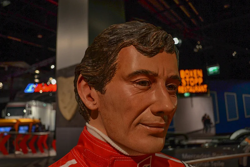 9577773970_de41e987c1_c.webp