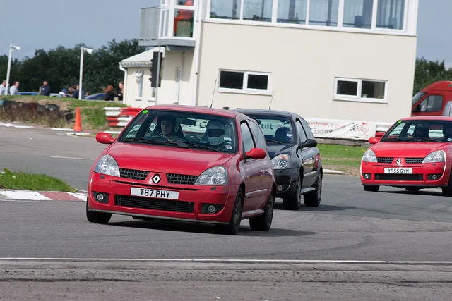 9638032012_8ab4ccf83f_z.webp