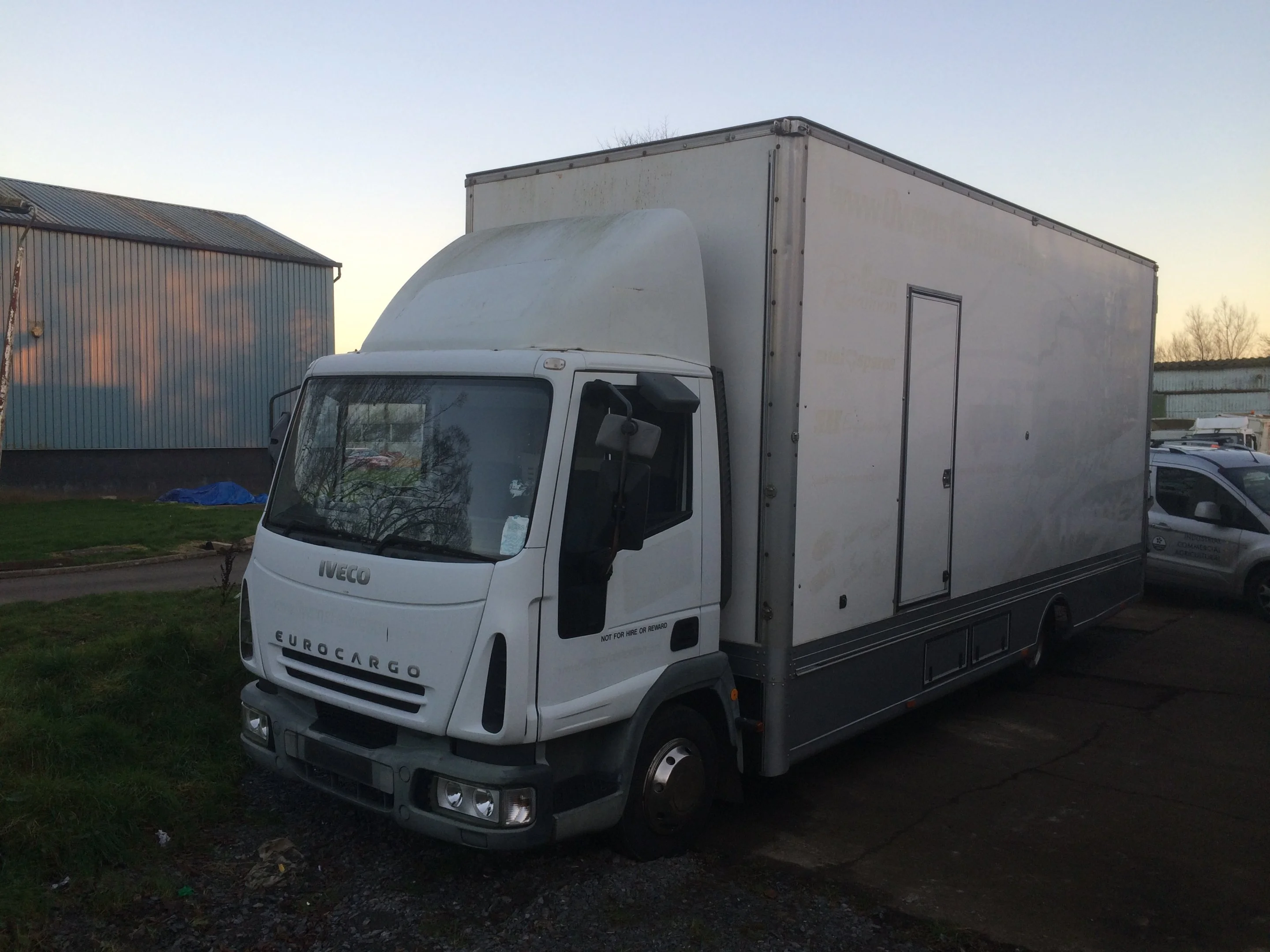 9FF2B7B1-4B5E-415A-9016-A401FD2CF7DD.webp