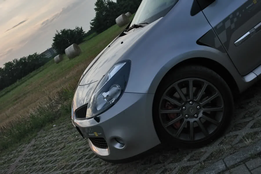 9zlrog.webp
