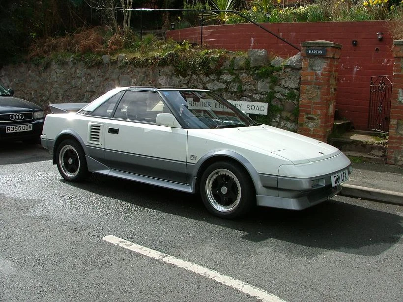 A- Front three-quarters shiny small.webp
