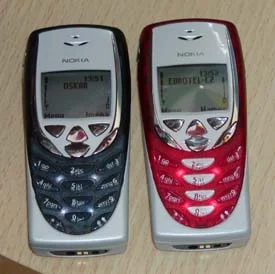 A020823_NOKIA8310DARKANDHOT_N.webp