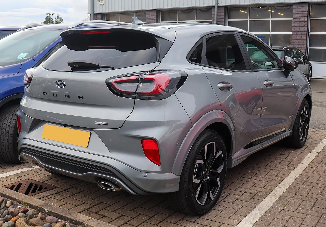 a_ST-Line_X_First_Edition_EcoBoost_Hybrid_1.0_Rear.webp