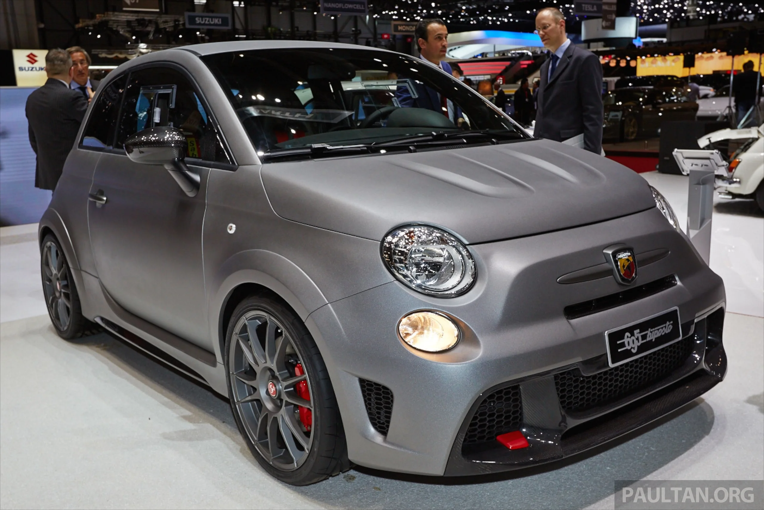 Abarth-695-Biposto-067.webp